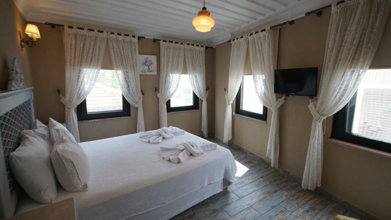 Fikretbey Konagi Hotel Ayvalik Exterior photo